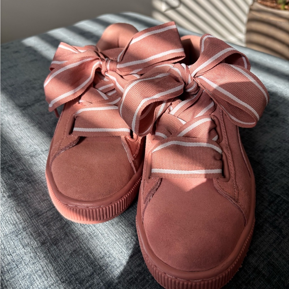 Puma Suede Sneakers in pink